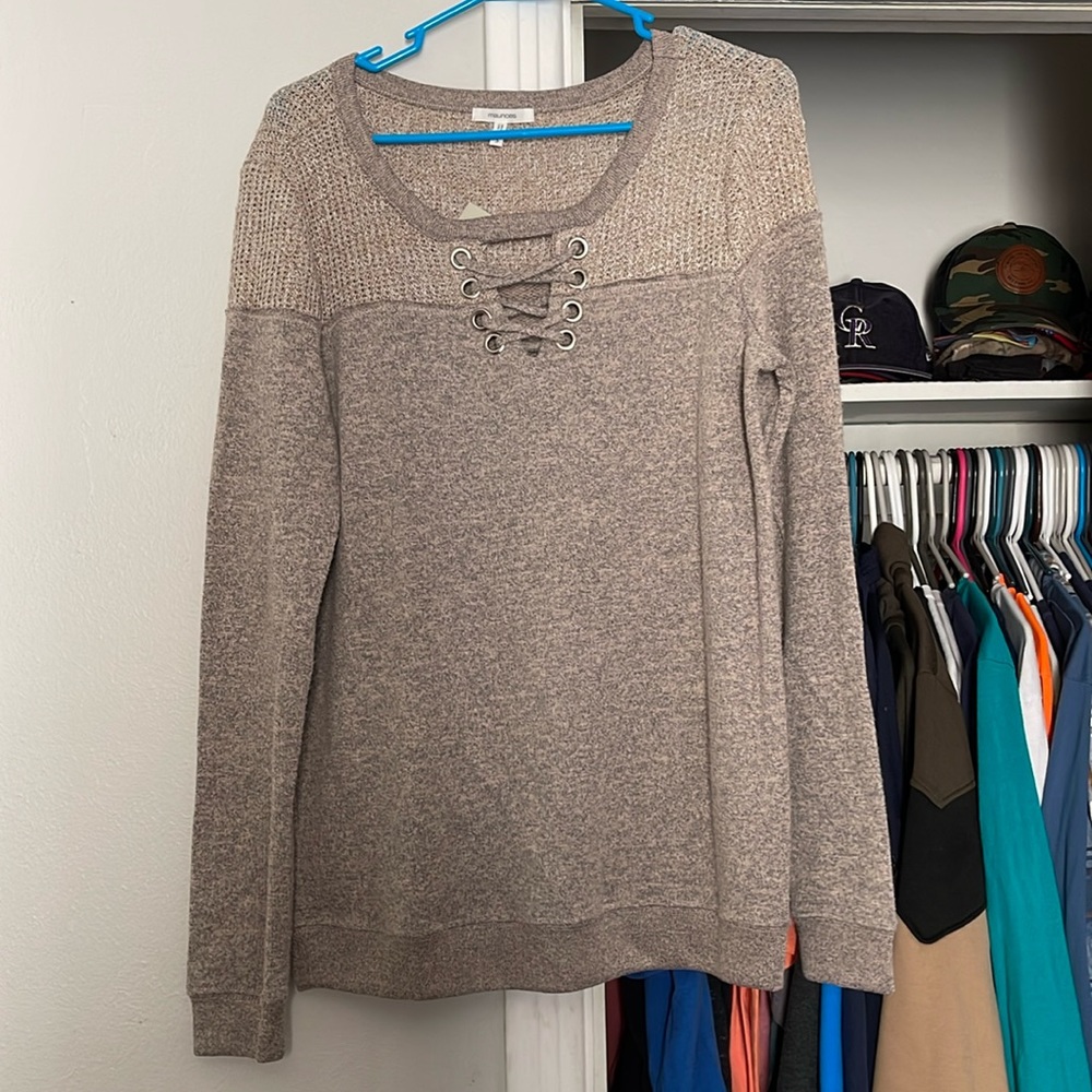 Maurice’s size small long sleeve shirt